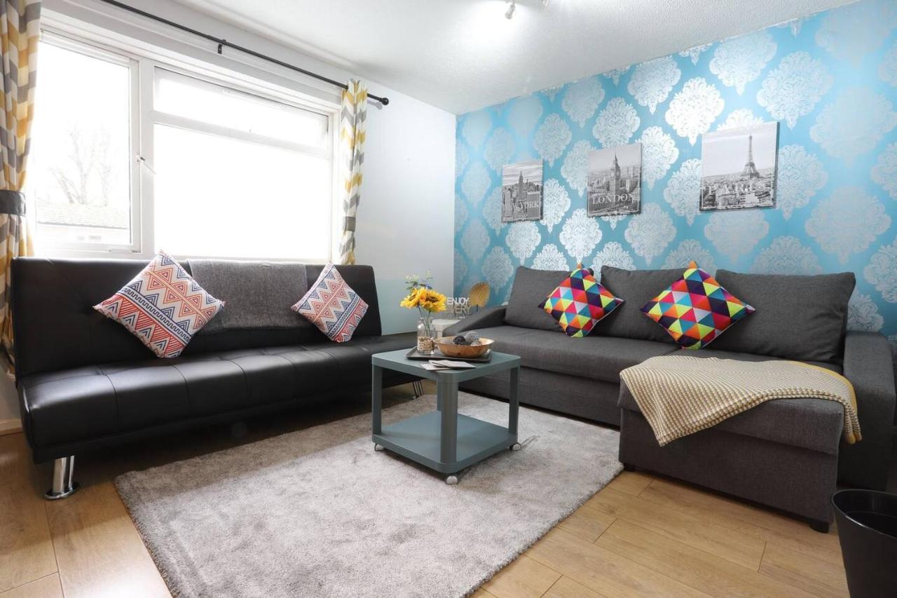 Family And Contractors Hs2 Nec Airport 3Beds Homebase バーミンガム エクステリア 写真